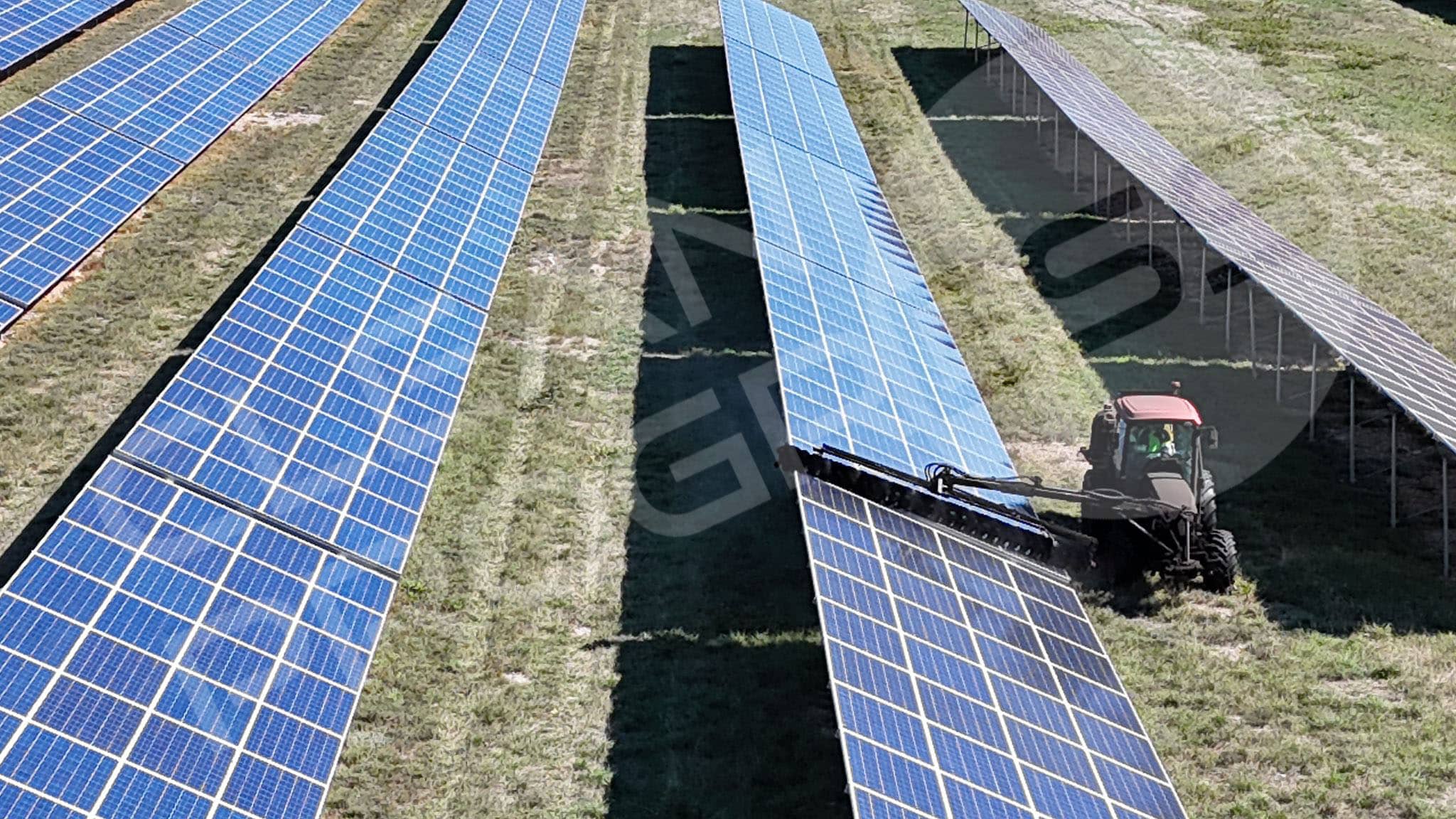 Nettoyage de champs solaires et centrales photovoltaïques